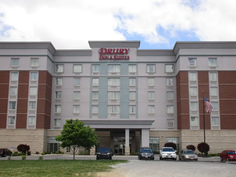 Drury Inn & Suites