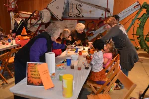 Flag City Clothing Flag City Clothing hit Main Street running.  Since opening their doors less than two years ago they have become a Findlay staple, printing and embroidering both custom clothing, as well with pieces donning Findlay favorites and inspiring hometown pride.