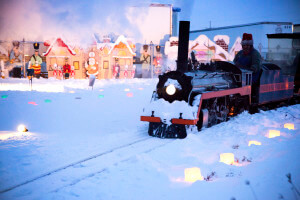 Celebrate Christmas Weekend in Findlay! Go Caroling in Dorney Plaza, take a ride on the North Pole Express and check out the luminaries on South Main Street • VisitFindlay.com