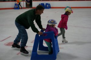 mom-and-tot-ice-skating-the-cube