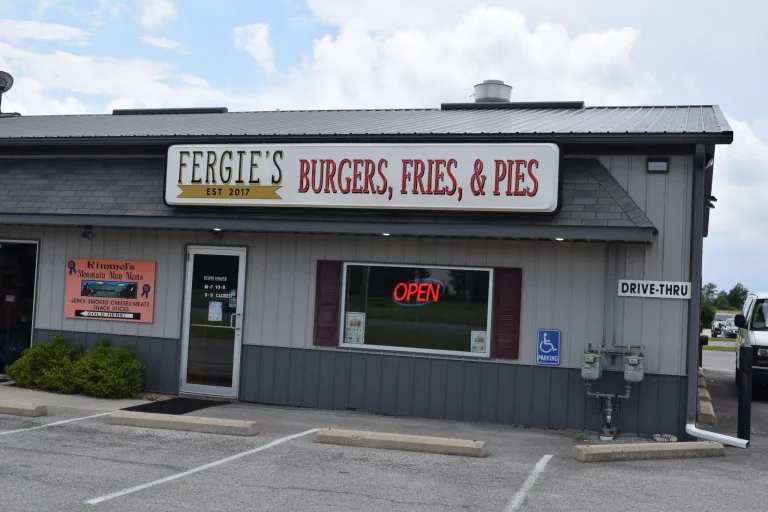 Fergie's Burgers, Fries, and Pies