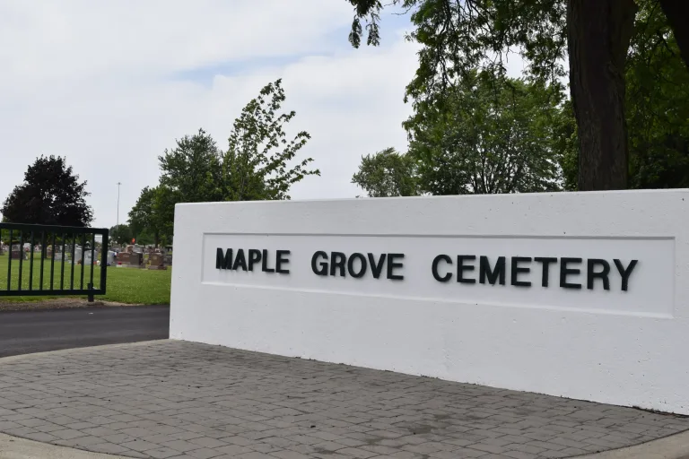 Maple Grove Cemetery