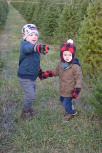 Visit Findlay Blogger Ashley shares the perfect place for holiday fun, at Kaleidoscope Farms, with Christmas trees, delicious treats, and a great gift shop! • VisitFindlay.com