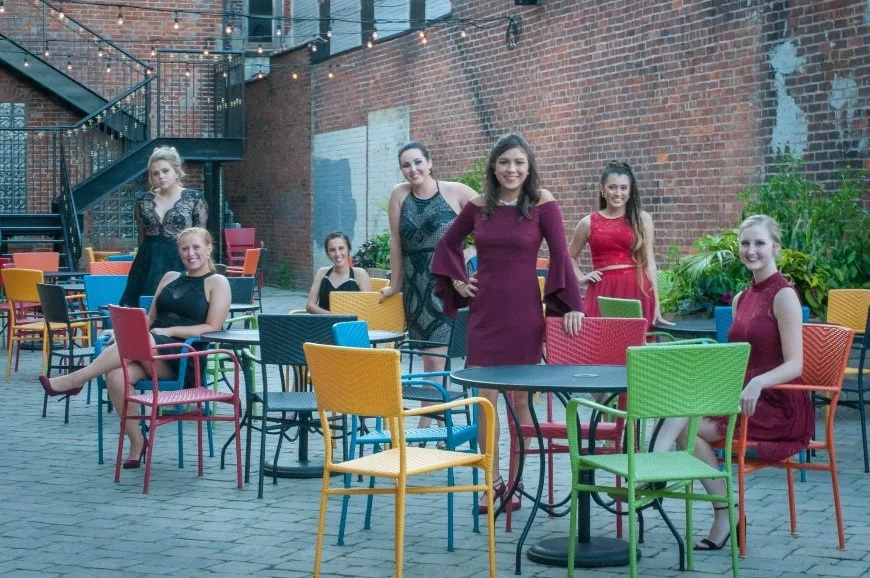 Visit Findlay Blogger Olivia shares the best ways to be prepared for Prom in Findlay, from finding the perfect dress, where to eat, and photo worthy spots! • VisitFindlay.com