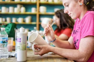 Follow our step-by-step guide to enjoy and make the most of ArtWalk, a bi-annual event taking place in Downtown Findlay with gallery openings and live music! • VisitFindlay.com