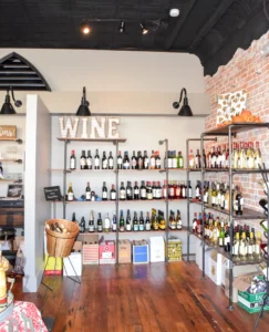 Arlington, Ohio is a great place to visit - from doughnuts to ice cream to festivals, see our top five reasons here! • VisitFindlay.com