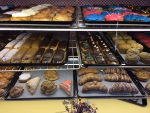 Arlington, Ohio is a great place to visit - from doughnuts to ice cream to festivals, see our top five reasons here!  •  VisitFindlay.com