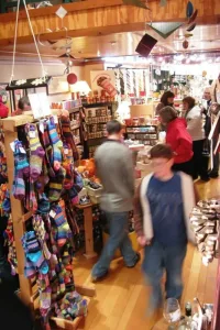 Visit Findlay Blogger Kellie shares her go-to places to Shop Small year-round and find the perfect gifts for every occasion! • VisitFindlay.com