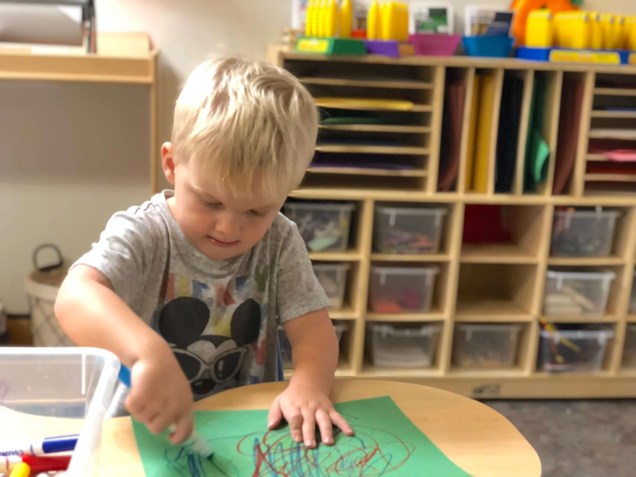 Cold weather can cause kids (and parents!) go stir-crazy. Visit Findlay Blogger Ashley shares her kid's cold weather haven-the Children's Museum of Findlay! • VisitFindlay.com