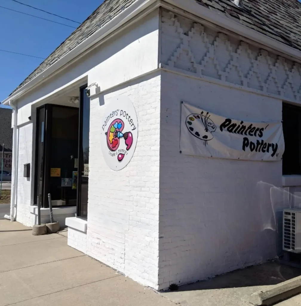 Visit Findlay Blogger Sarah takes you on her family's experience finding their creativity at Painters' Pottery in Downtown Findlay! • VisitFindlay.com