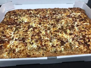 Preparing for a big party this weekend?  Look no further than the pizza options in Findlay and Hancock County Ohio - check out all our local spots here! • VisitFindlay.com