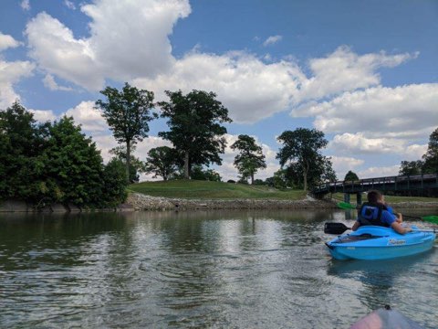 Visit Findlay blogger Sarah shares her family's experience with kayaking on the Blanchard River, perfect for a fun, family-friendly outdoor activity! • VisitFindlay.com