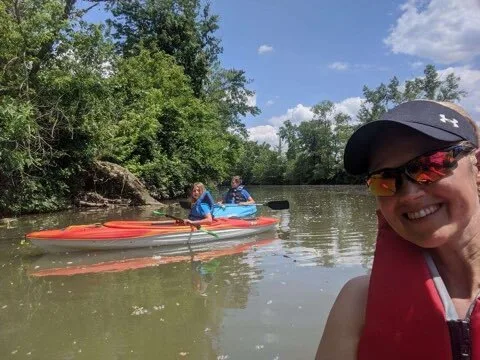 Visit Findlay blogger Sarah shares her family's experience with kayaking on the Blanchard River, perfect for a fun, family-friendly outdoor activity! • VisitFindlay.com