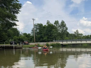 Visit Findlay's Danielle shares her experience kayaking with her family at Van Buren State Park! • VisitFindlay.com