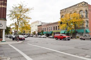 Find the perfect picnic spot for your local takeout this fall!  Check out these suggestions on spots to enjoy both your meal and the view. • VisitFindlay.com