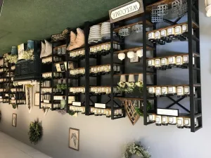 Meet Mark and Diane Yonut, the faces behind Downtown Findlay's Elida Candle Company, a hand-poured soy candle company located on Main Street! • VisitFindlay.com