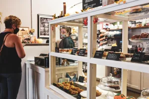 Its holiday movie season! Visit Findlay's Danielle wants to be sure you're prepared with the best movie-watching snacks Findlay has to offer! • VisitFindlay.com