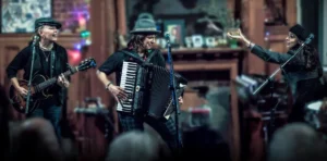 MCPA Executive Director Heather Clow shares the first slate of the new Live@Armes shows! • VisitFindlay.com